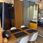 Premium Studio 93 Tag Decor